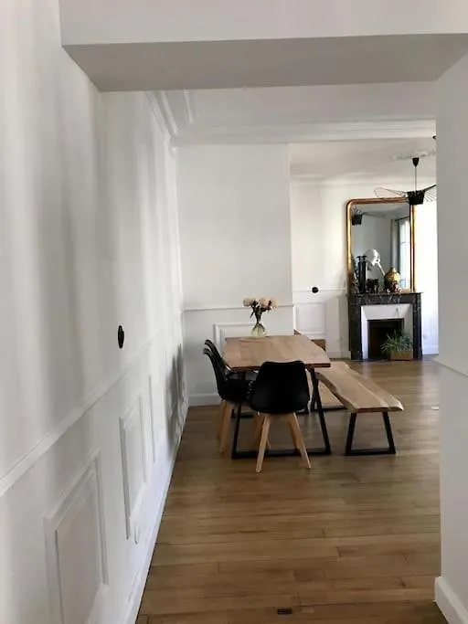 Beautifully Designed Homely Calm Parisian Duplex 0*, Paris